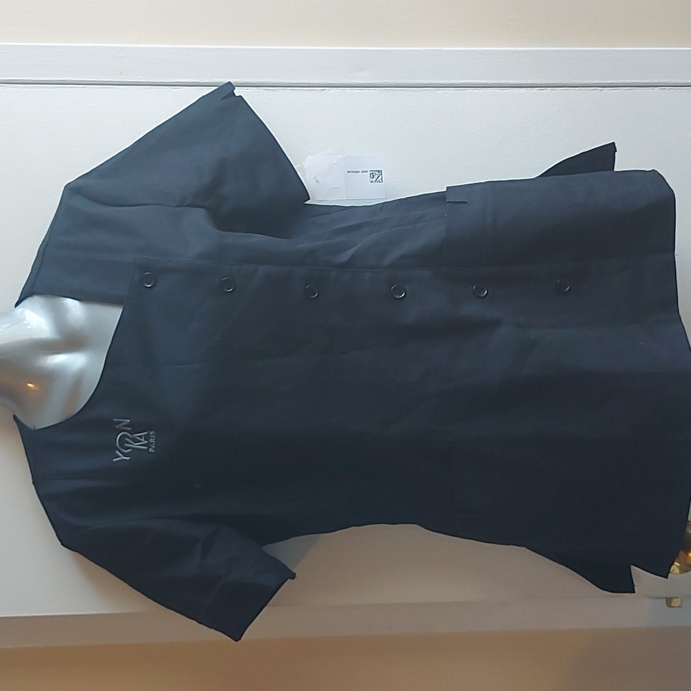 NWT Yonka Esthetician Uniform